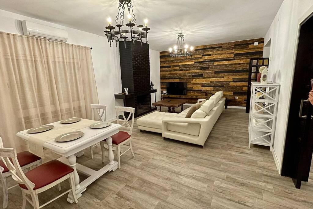 Ajofrín Casa Rural Villa Kairos מראה חיצוני תמונה